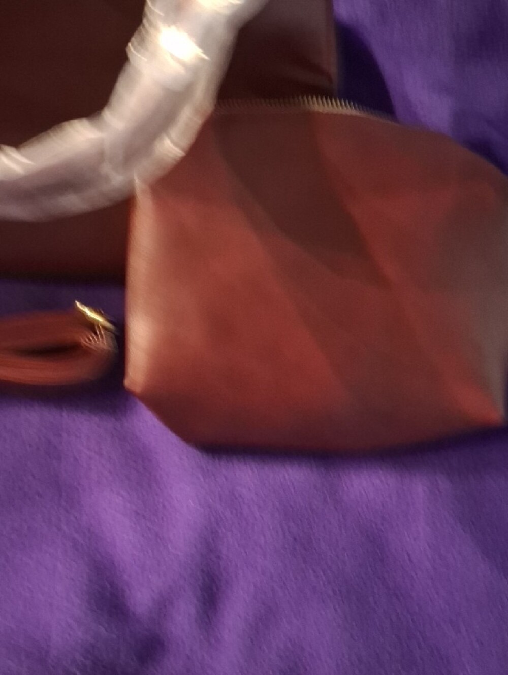 Classic Burgundy Satchel with Matching Pouch and Wallet - Picture 4 of 8